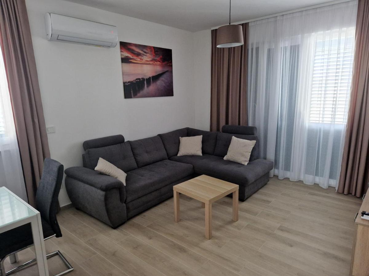 Villa Toni Biograd Na Moru Exterior foto