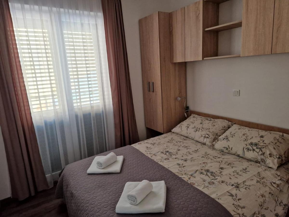 Villa Toni Biograd Na Moru Exterior foto